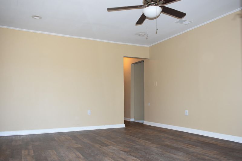 2522 Adonis Ave, North Charleston, SC 29405
