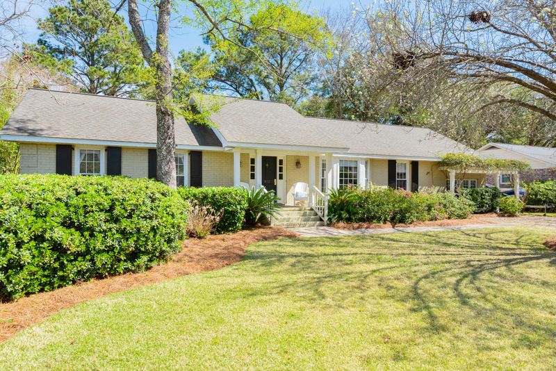 912 Searle Ct, Mount Pleasant, SC 29464