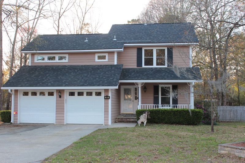 141 Southwold Cir, Goose Creek, SC 29445