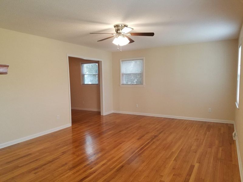 11093 Dorchester Rd, Summerville, SC 29485