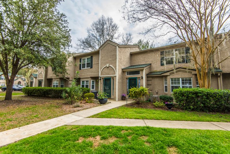 1147 Monaco Dr, Mount Pleasant, SC 29464