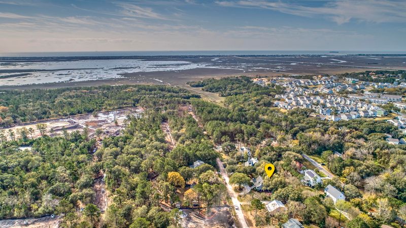 1519 N Lakeshore Dr, Mount Pleasant, SC 29466