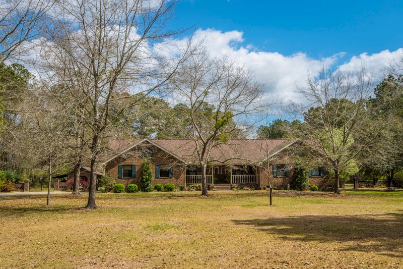 419 Lazy Hill Rd, Moncks Corner, SC 29461