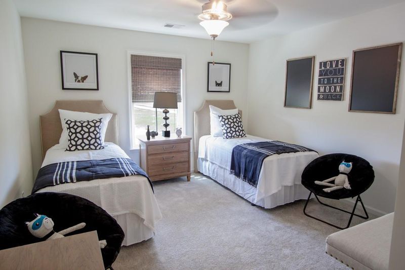 426 Viceroy Ln, Goose Creek, SC 29445