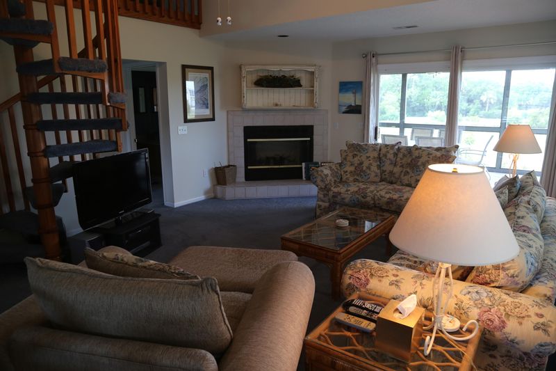 776 Summerwind Cir, Edisto Beach, SC 29438