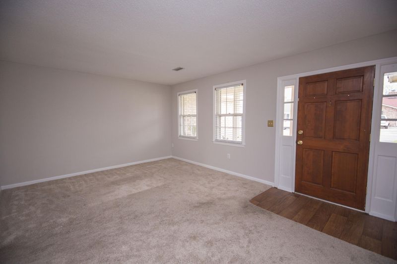 5575 Evelyn Dr, North Charleston, SC 29418
