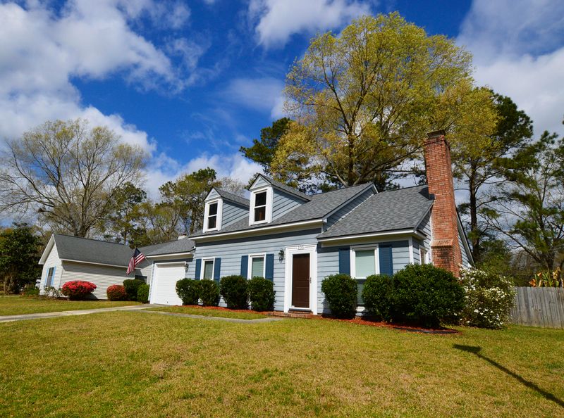 105 Chownings Ln, Goose Creek, SC 29445