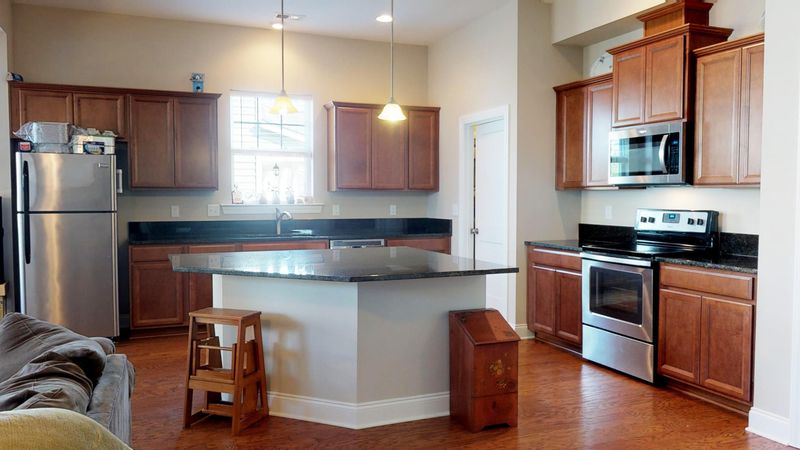 7324 Horned Grebe Ct, Hanahan, SC 29410