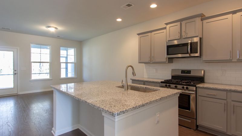 2646 Kingsfield St, Mount Pleasant, SC 29466