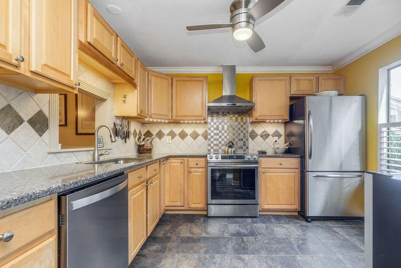 356 Spoonbill Ln #102, Mount Pleasant, SC 29464