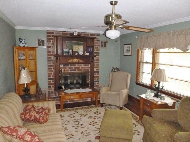 254 W Meadow Dr, Ridgeville, SC 29472