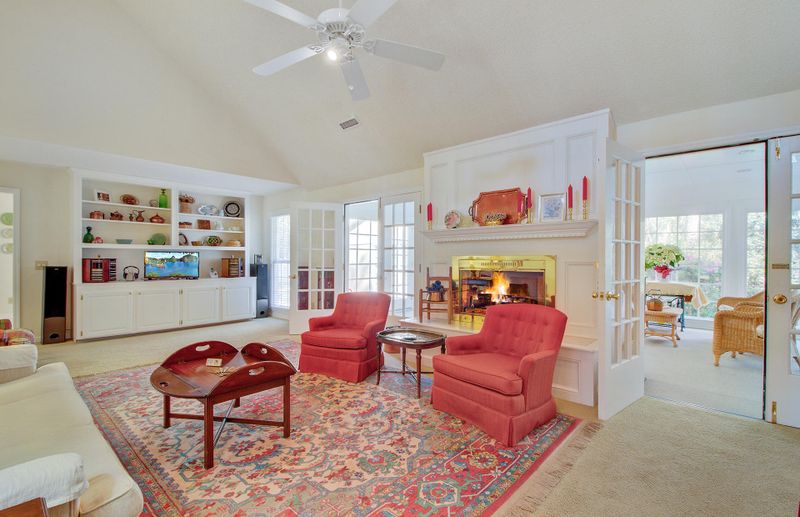 109 President Cir, Summerville, SC 29483