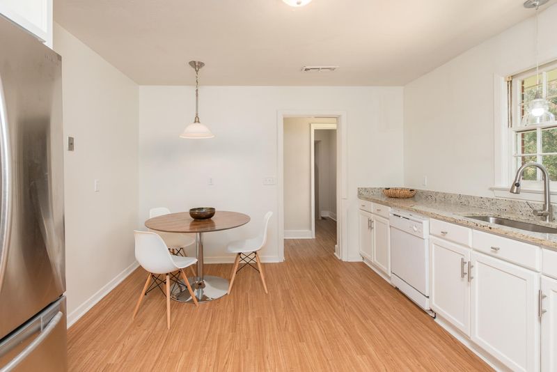 842 Condon Dr, Charleston, SC 29412