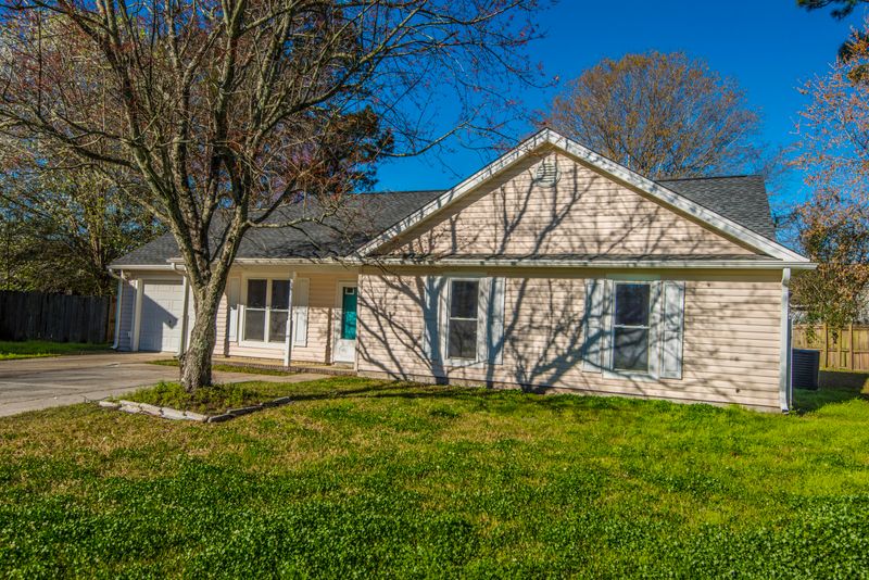 121 Crooked Creek Ct, Summerville, SC 29486