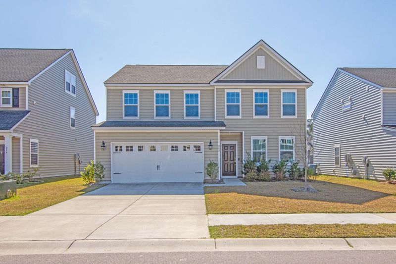 202 Sugarberry Ln, Moncks Corner, SC 29461
