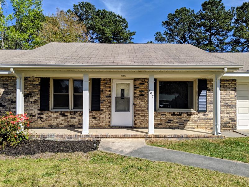 107 Eagle Dr, Summerville, SC 29485