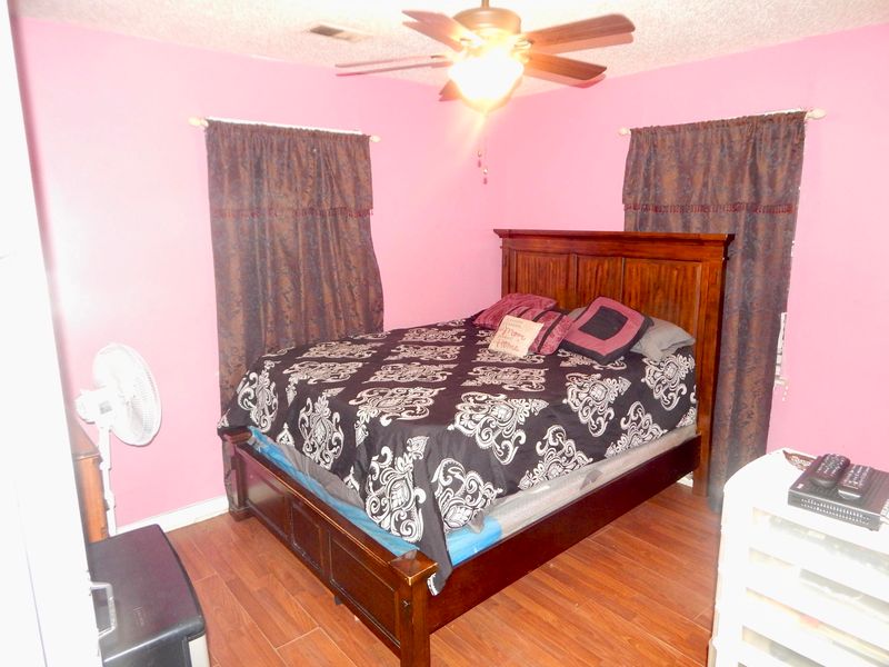 59 Cooper St, Charleston, SC 29403