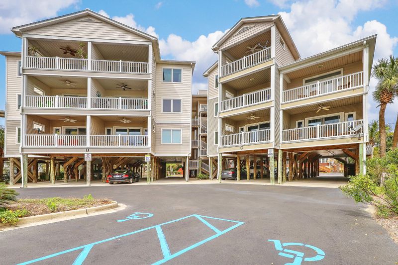 114 E Arctic Ave #C101, Folly Beach, SC 29439