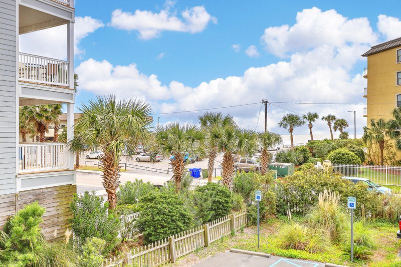 114 E Arctic Ave #C101, Folly Beach, SC 29439