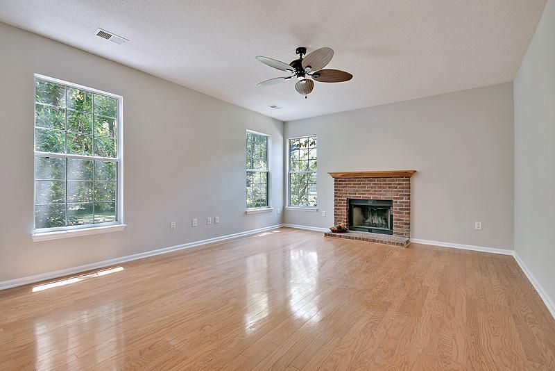 1252 Wild Olive Dr, Mount Pleasant, SC 29464