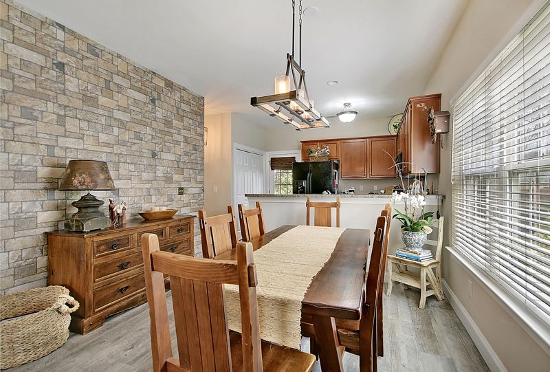 122 Tuscany Ct, Ladson, SC 29456