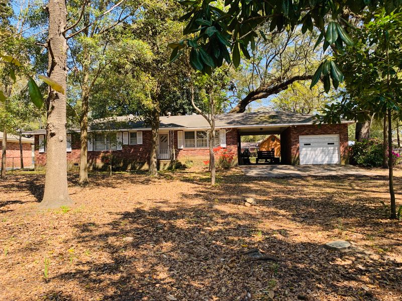 4718 Mimosa St, North Charleston, SC 29405