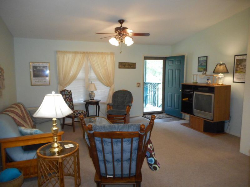 1812 Catherine St, Edisto Beach, SC 29438