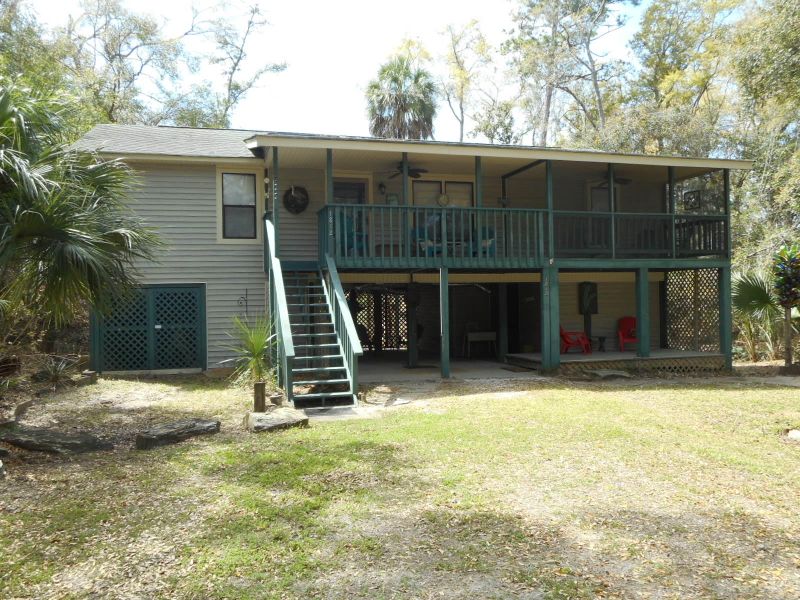 1812 Catherine St, Edisto Beach, SC 29438