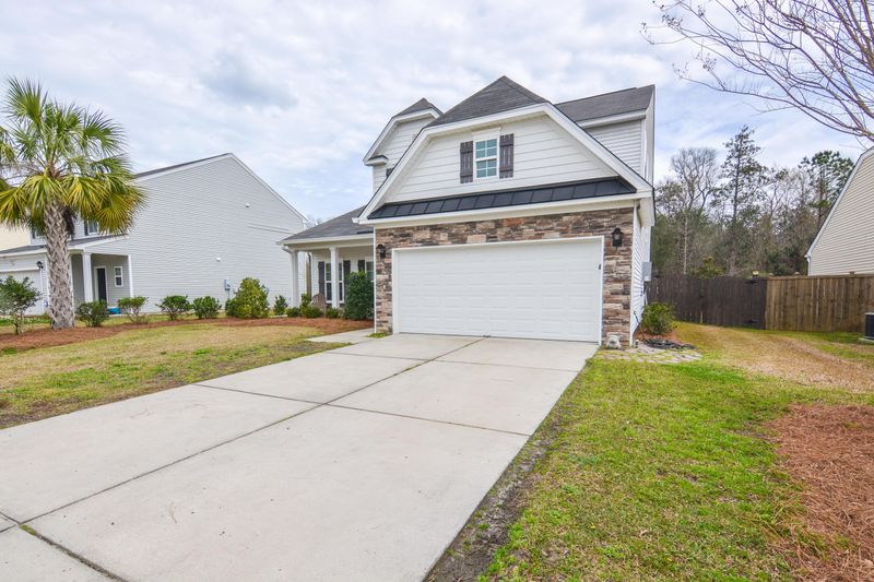 234 Donatella Dr, Goose Creek, SC 29445