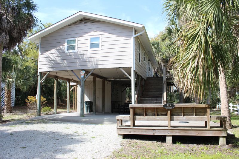 3119 Myrtle St, Edisto Beach, SC 29438