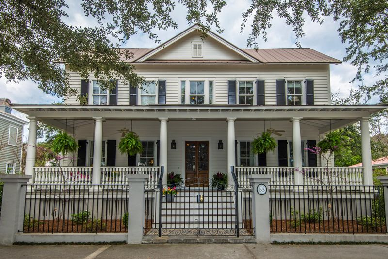 53 Isle Of Hope Rd, Mount Pleasant, SC 29464