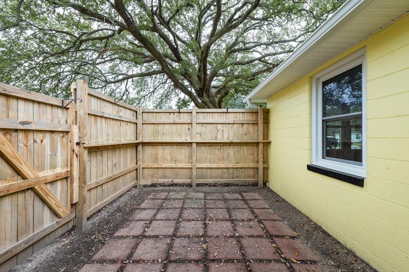 1062 Bexley St, North Charleston, SC 29405