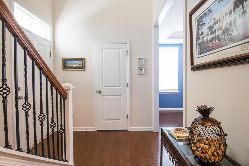 1982 Gammon St, Charleston, SC 29414