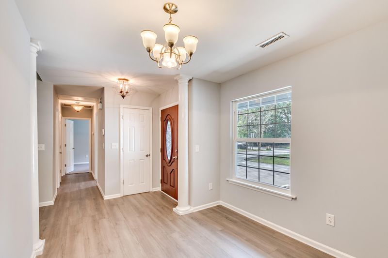 39 Held Cir, Charleston, SC 29412