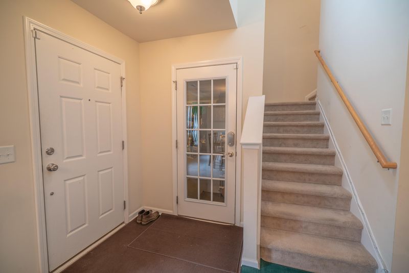 298 Clayburne Dr, Goose Creek, SC 29445