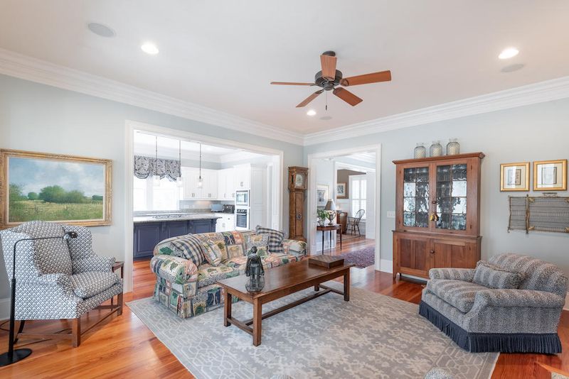 525 Park Crossing St, Charleston, SC 29492