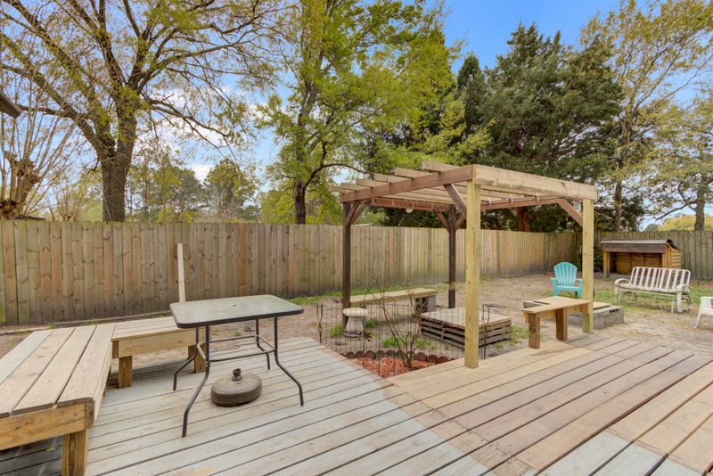 109 Summit Ave, Goose Creek, SC 29445