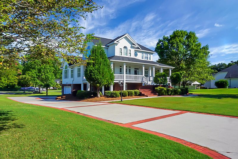 1511 Dennis Blvd, Moncks Corner, SC 29461