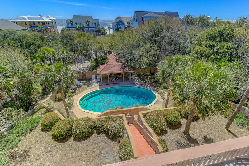 17 W Beachwood West, Isle Of Palms, SC 29451