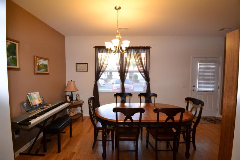 9055 Parlor Dr, Ladson, SC 29456