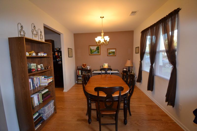 9055 Parlor Dr, Ladson, SC 29456