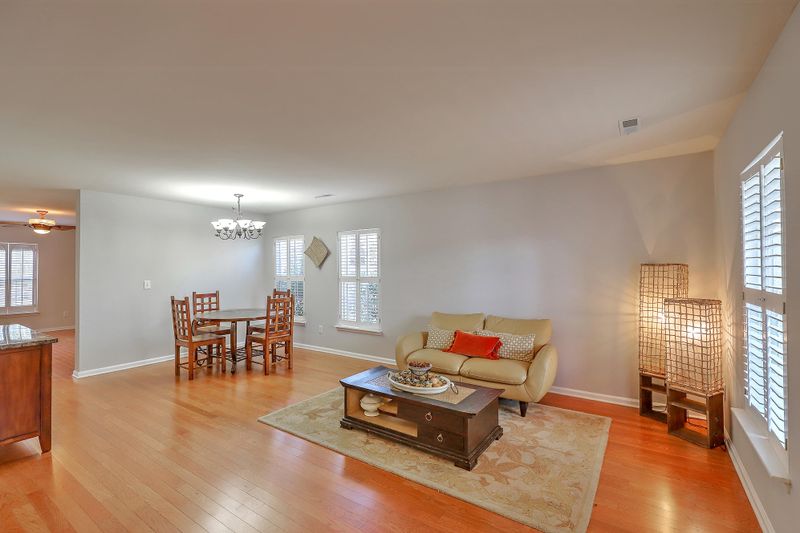 5048 Ballantine Dr, Summerville, SC 29485