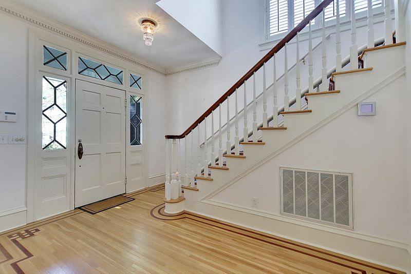 3 Saint Michaels Al, Charleston, SC 29401
