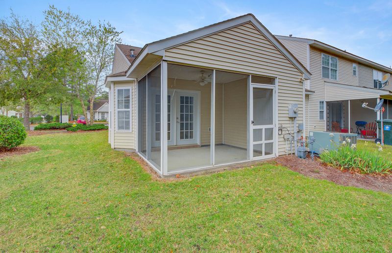 404 Elm Hall Cir, Summerville, SC 29483