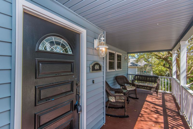 404 W Cooper Ave, Folly Beach, SC 29439