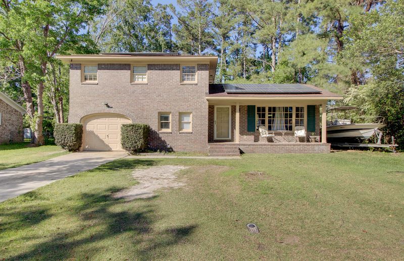 105 Six Iron Ln, Summerville, SC 29483
