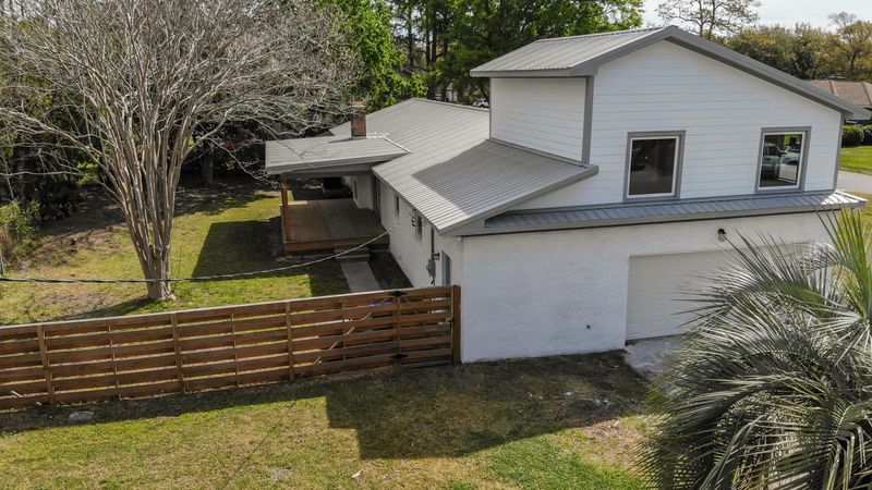 318 Betsy Rd, Charleston, SC 29407