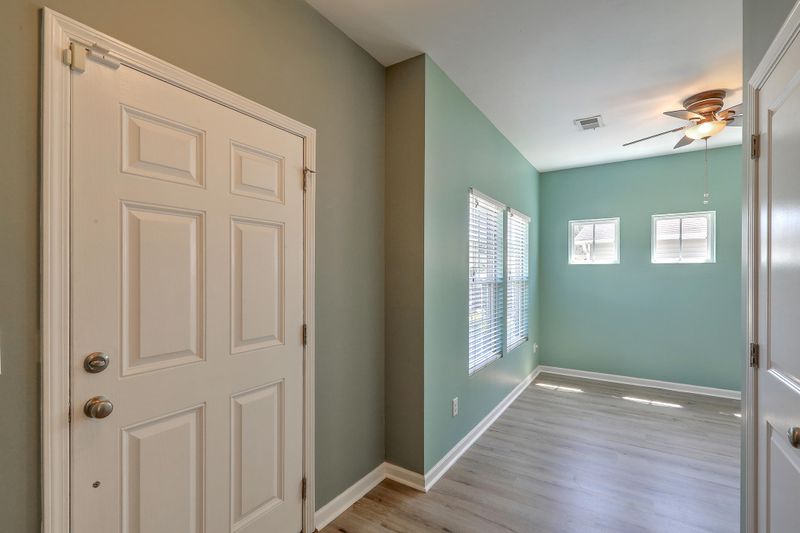 205 Chipping Sparrow Dr, Summerville, SC 29485