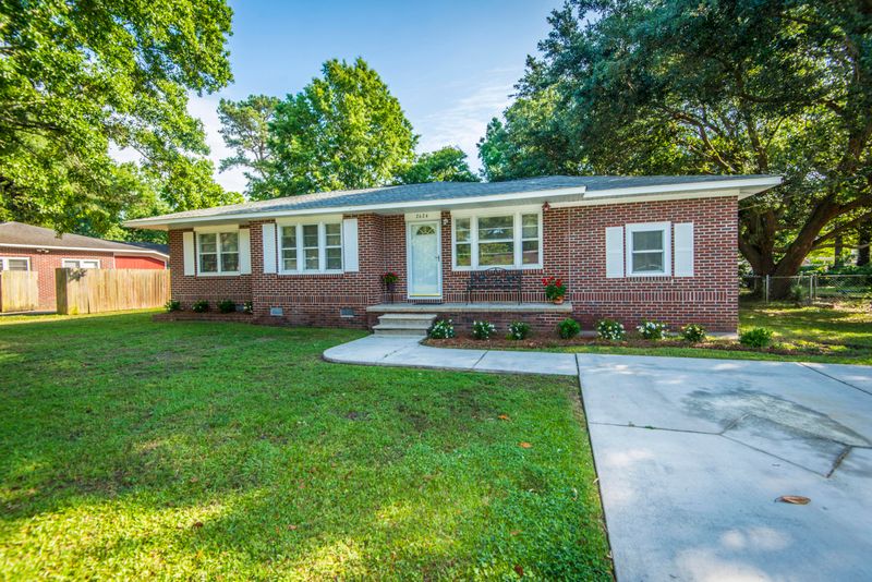 2624 Ridgewood Ave, Charleston, SC 29414