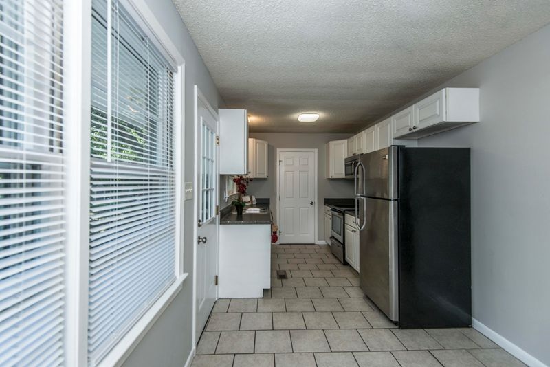 2624 Ridgewood Ave, Charleston, SC 29414